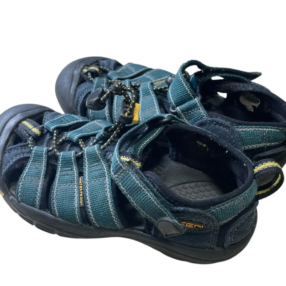 Keen Closed-toe Water Shoes